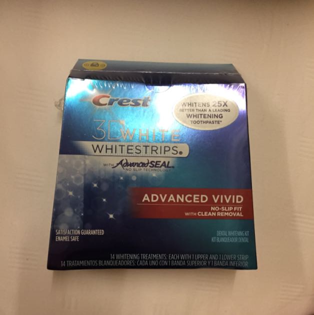 Crest 3D Whitestrips Advanced Vivid 14 days whitening treatment