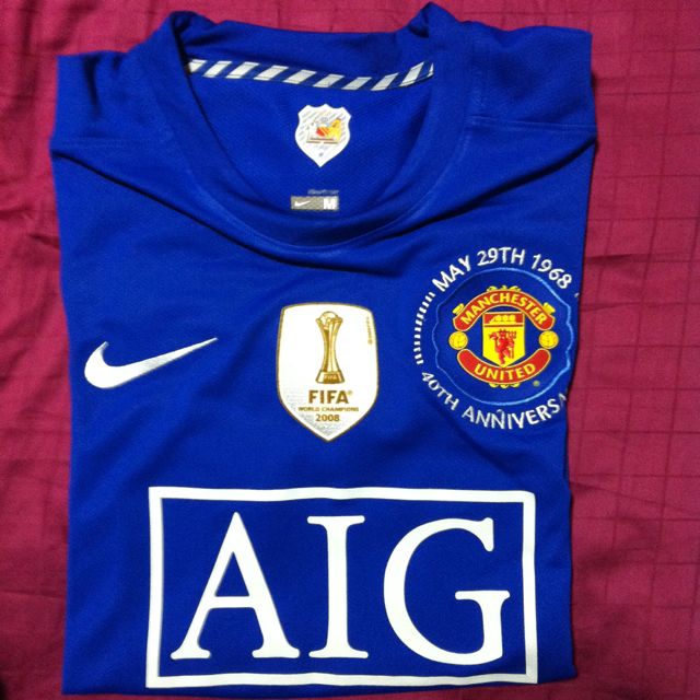 manchester united anniversary jersey
