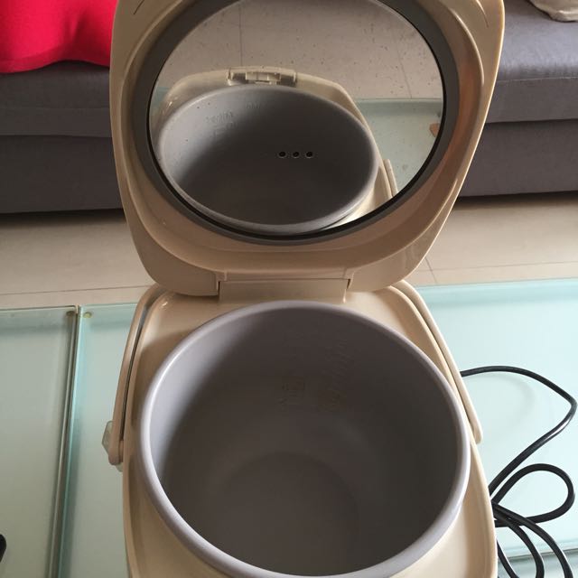 Zojirushi Rice Cooker And Warmer NSMYQ18 (1.8L), TV & Home Appliances