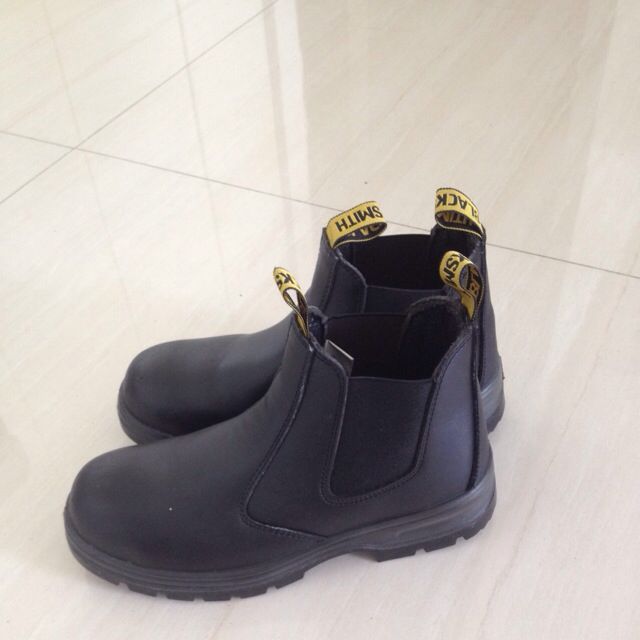 Blacksmith safety deals boots