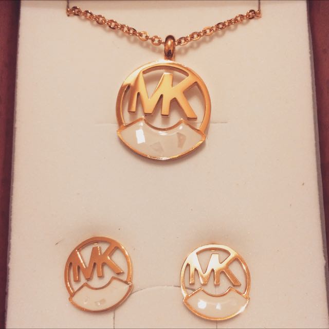 michael kors necklace set