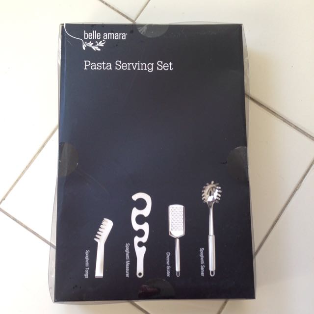 Belle Amara Pasta Serving Set, TV & Home Appliances, Kitchen Appliances