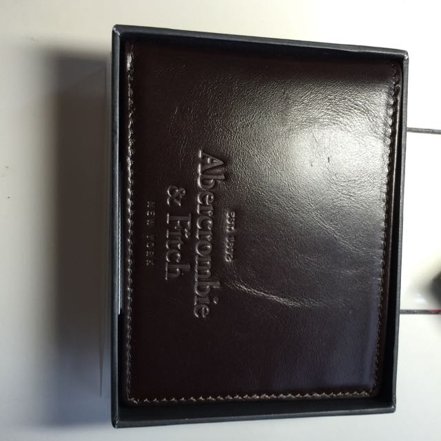 abercrombie wallet