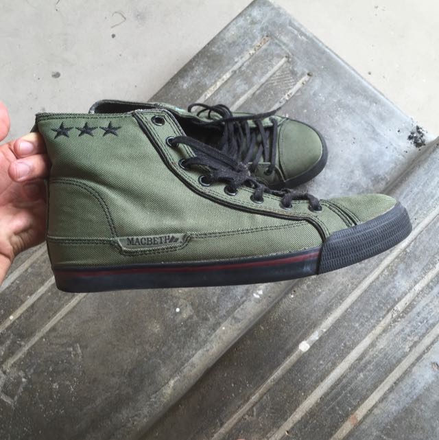 Macbeth mike dirnt 2025