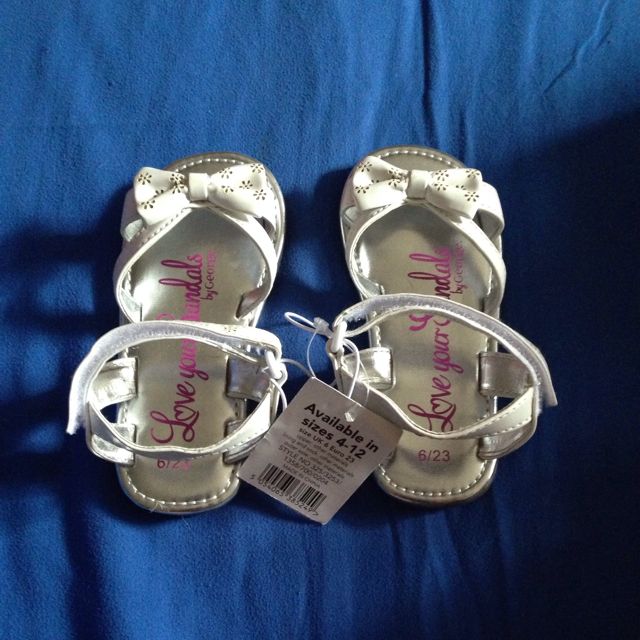 Love your discount sandals by george