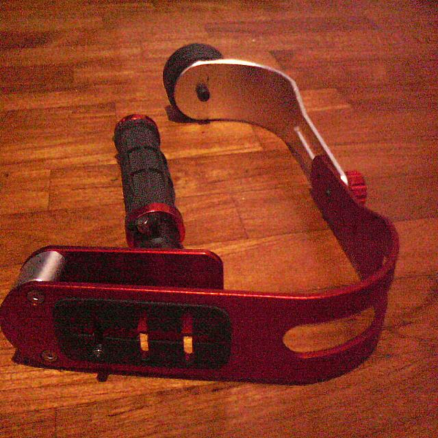 DSLR/Light Weight Camera Stabilizer, Photography, Video Cameras on