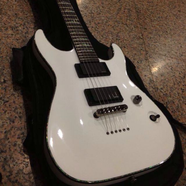 Charvel Dx 1 St Snow White Reserved Music Media On Carousell