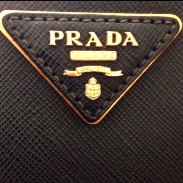 Prada Bn1801 100% Authentic, Luxury, Bags & Wallets on Carousell