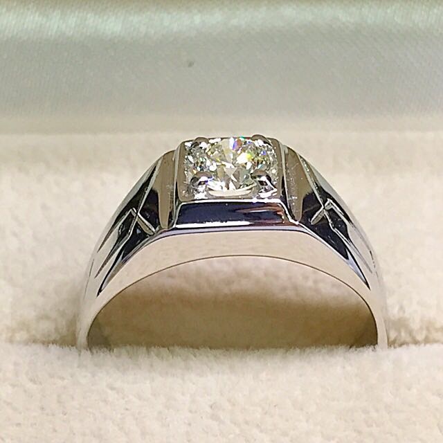 Mens diamond jewelry store