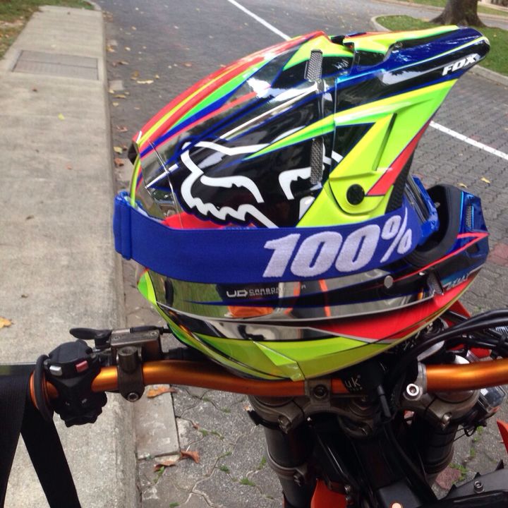 Fox V4 Chrome Full Face MX Helmet Cars on Carousell