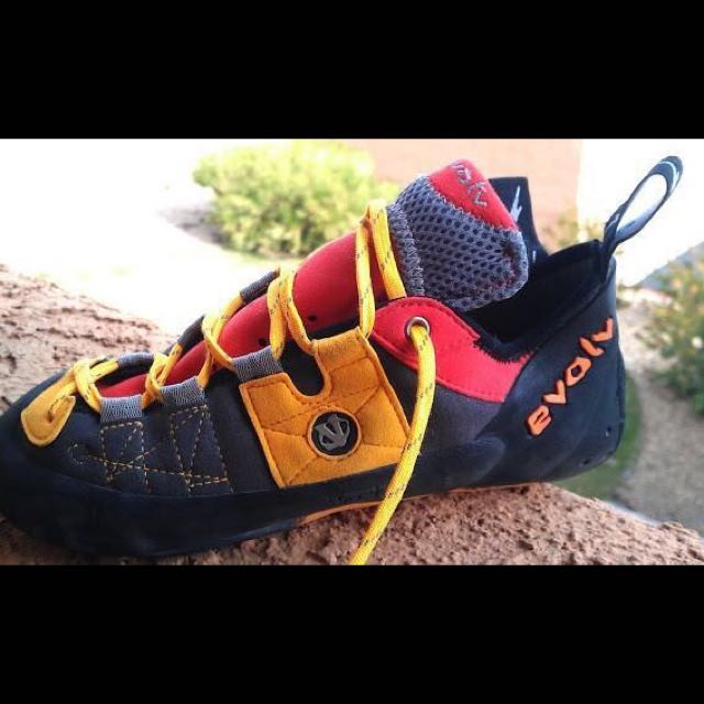 Rock climbing shoes - EVOLV Demorto 