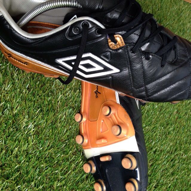 umbro speciali 4 pro