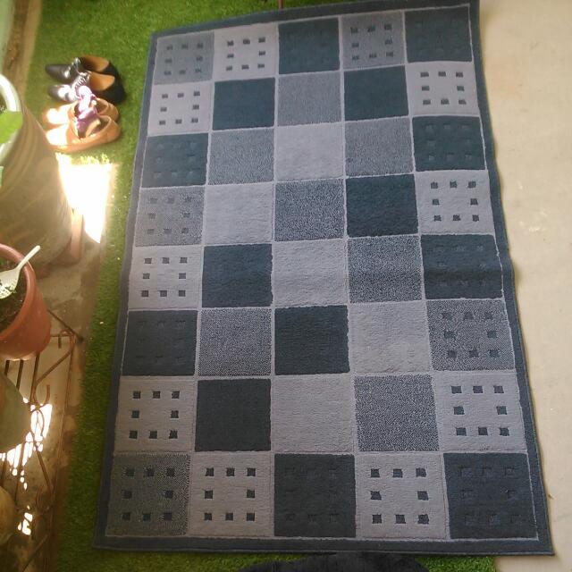 Preloved Ikea Vium Blue Checkered Rug Carpet Furniture On Carousell