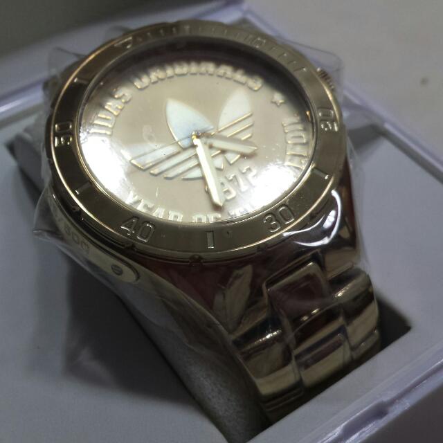 Adidas originals 40th sales anniversary trefoil watch price