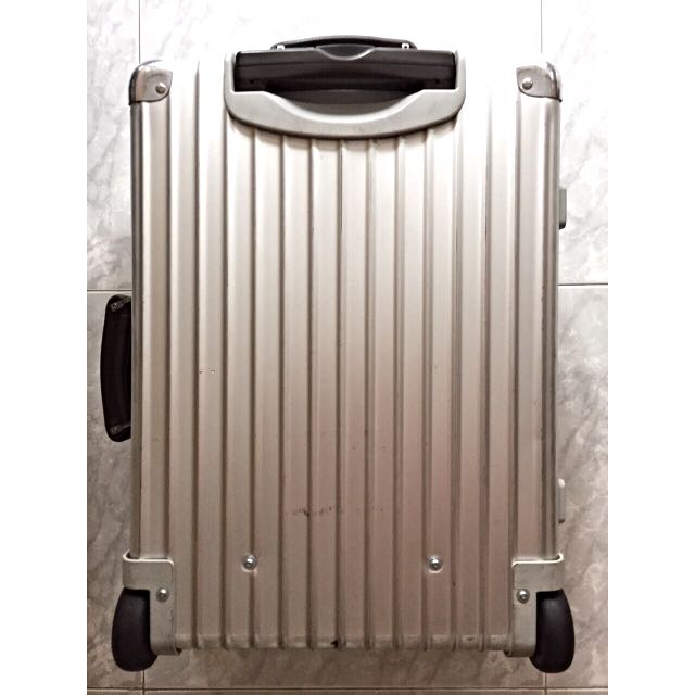 Rimowa Classic Flight (cabin size), Men's Fashion, Bags, Belt bags