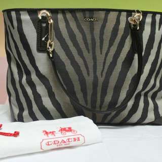 Brand New Authentic Coach Bag For Sale