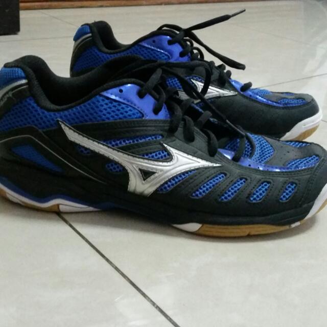 Mizuno badminton shoes hotsell 2015