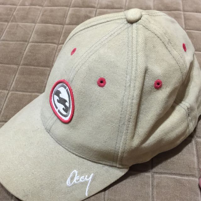 Billabong, Men's Fashion, Activewear on Carousell