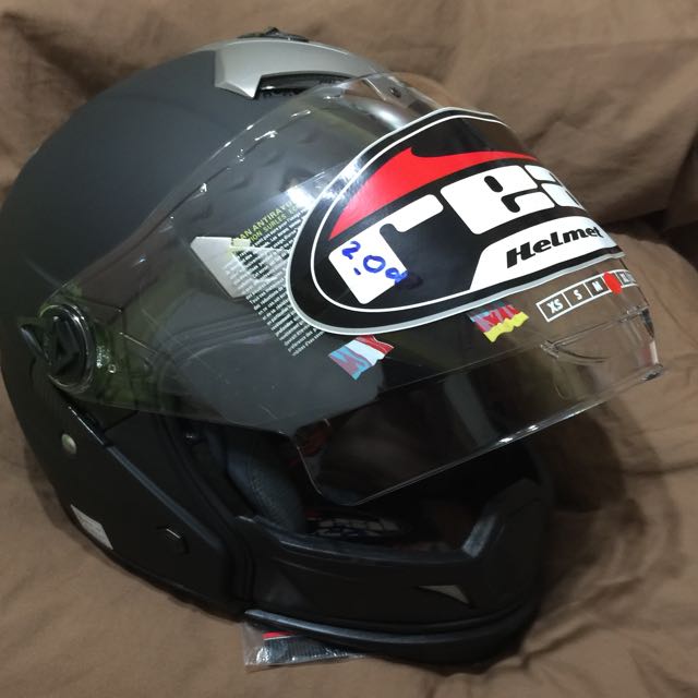 REAL Helmet, Cars on Carousell