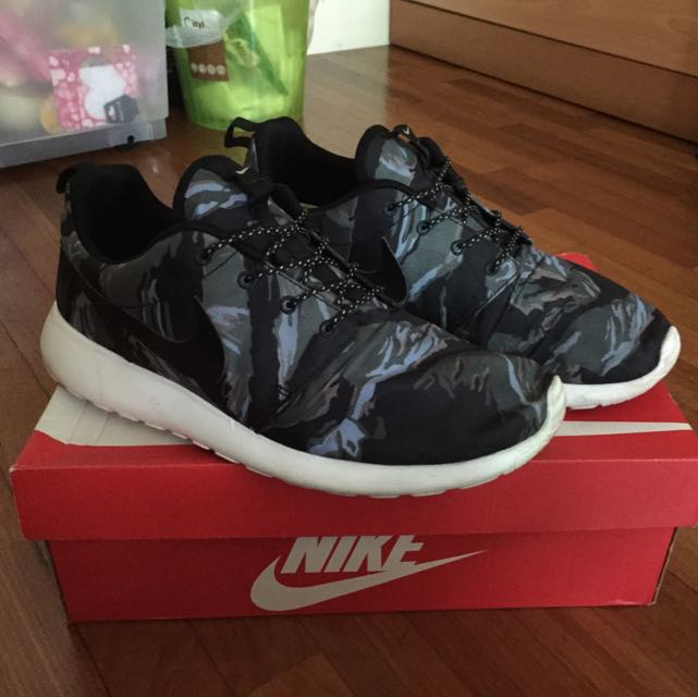 Nike Roshe run GPX CAMO US9.5 Women s Fashion Footwear Sneakers