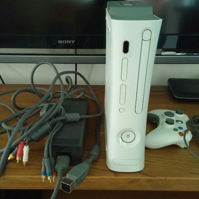 xbox 360 console white