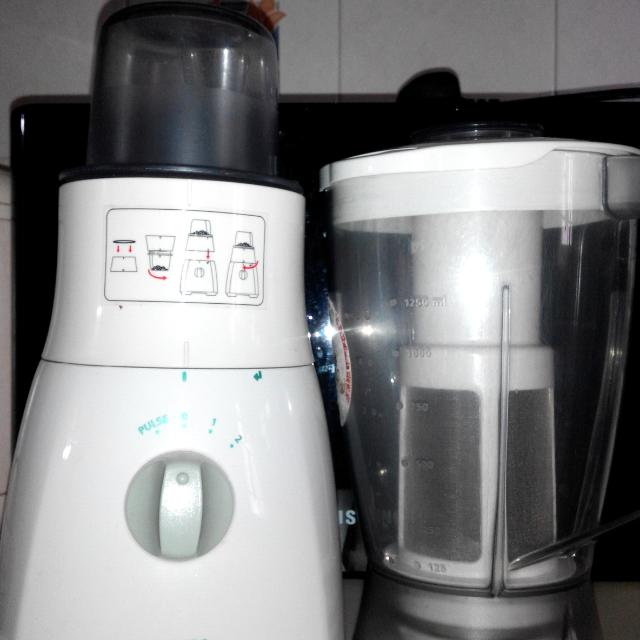 Philips Comfort Blender And Grinder Home Appliances On Carousell