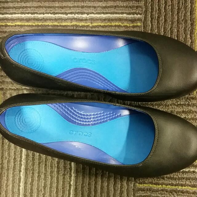 Crocs Women s A leigh Closed Toe Wedge