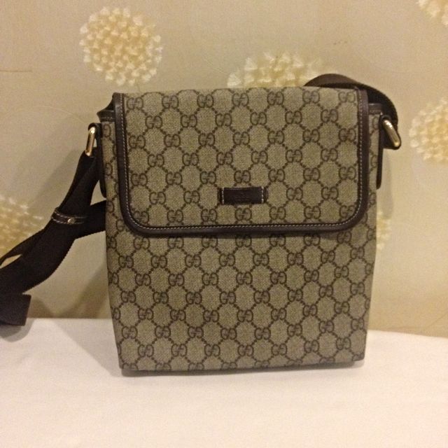 gucci messenger bag price