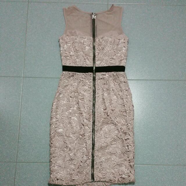 Lipsy London VIP Dusty Pink Lace Dress UK 8 Women s Fashion Dresses Sets Dresses on Carousell
