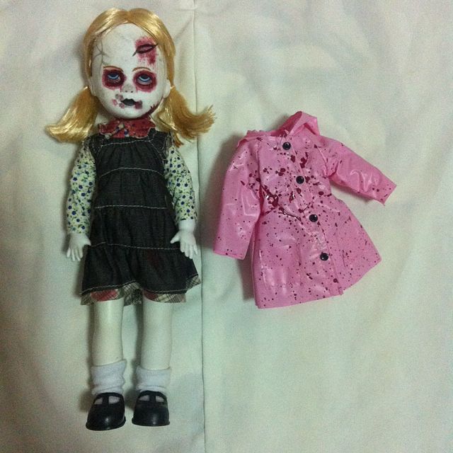 Living dead hot sale dolls ava