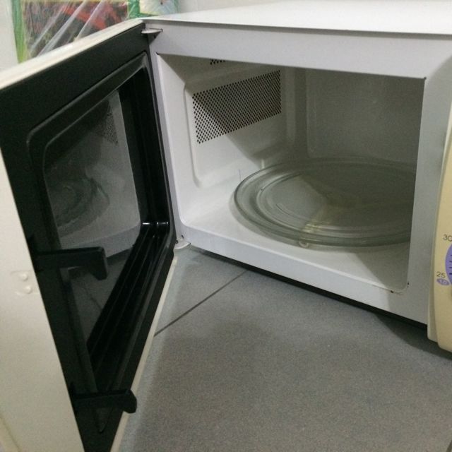 Sharp Microwave 2nd Hand, TV & Home Appliances, Kitchen Appliances, Ovens & Toasters on Carousell