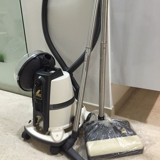 Pending *Revised Price* Delphin DP S8 Water Vacuum Cleaner (nego