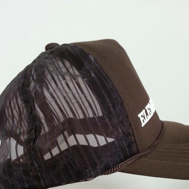 Simple Cap, Men's Fashion, Watches & Accessories, Caps & Hats on Carousell