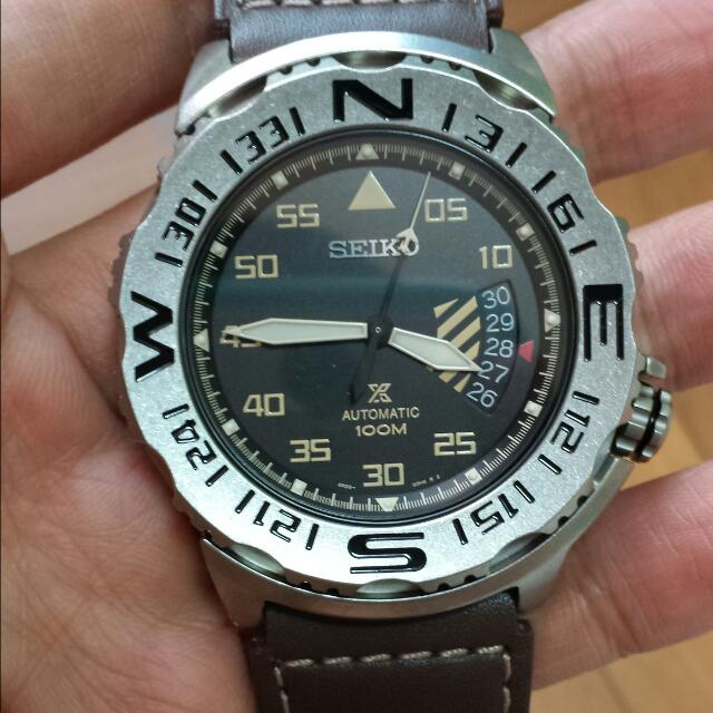 Reserved seiko prospex srp577 Mobile Phones Gadgets Wearables Smart Watches on Carousell