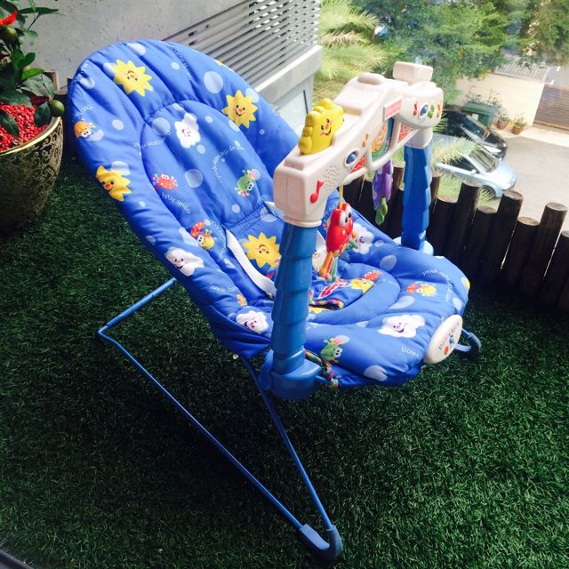 Fisher Price Itsy Bitsy Bouncer
