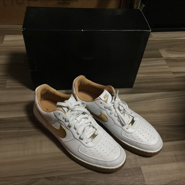 Af1 size outlet 12