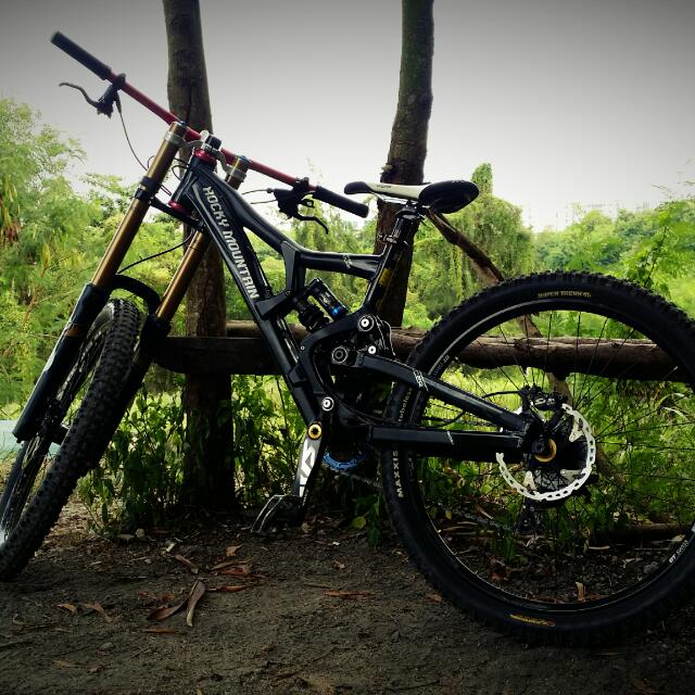 2015 rocky store mountain flatline