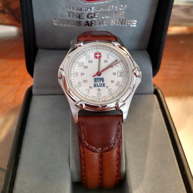 Wenger swiss hotsell army knife watch