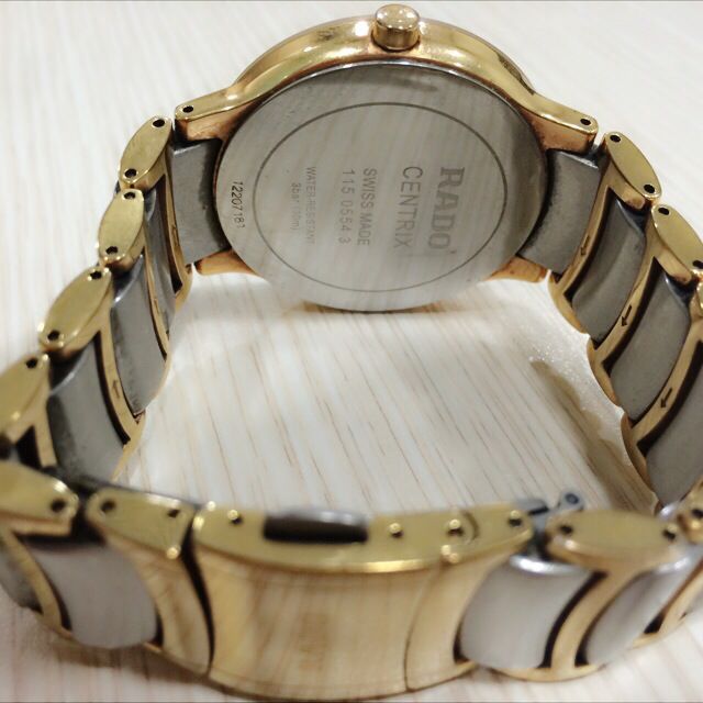 Rado esenza gold online