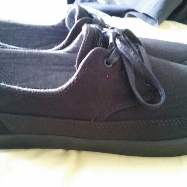 Emerica sales troubadour low