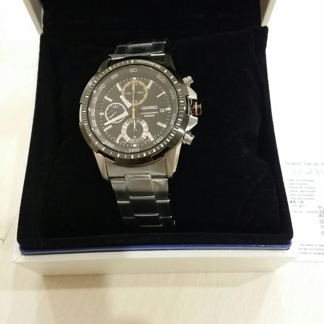 BNIB-Seiko Analogue Quartz Cal. 7T92 (1/20 Chronograph), Mobile Phones &  Gadgets, Wearables & Smart Watches on Carousell