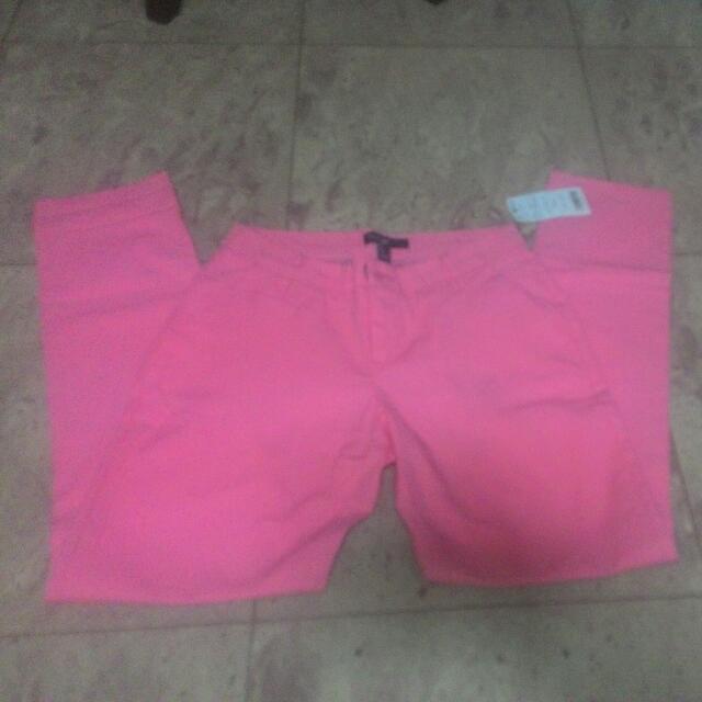 Mango Basic Jeans (Category: Jeans & Leggings) located in Singapore. Submitted by recklessreese (Listing ID 14280851, Image 2). Description: .