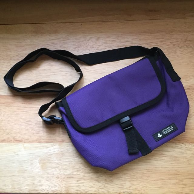 punk star sling bag
