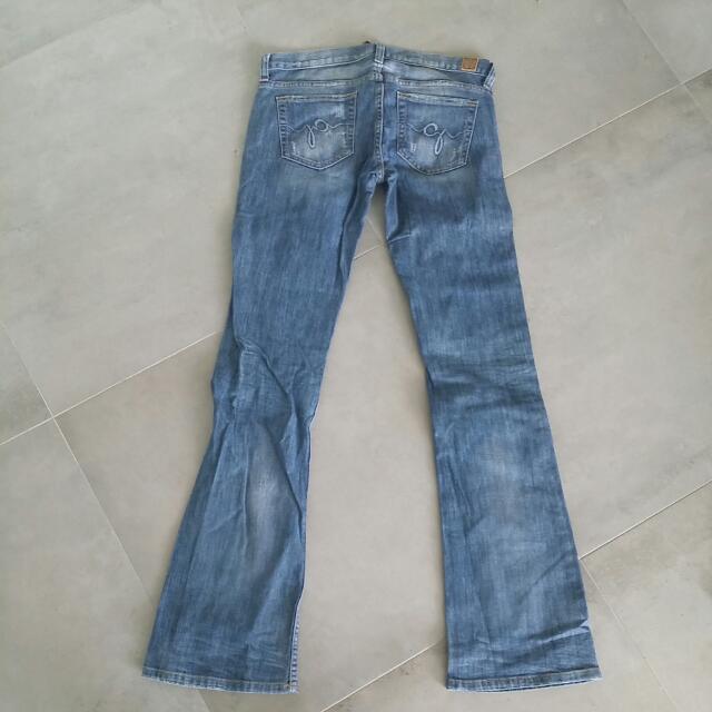 Guess jeans size 27 top