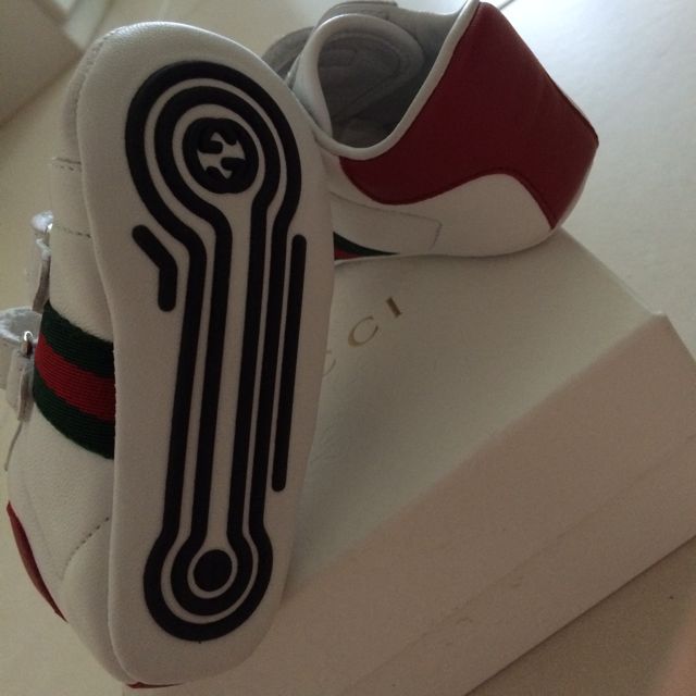 Newborn hotsell shoe size