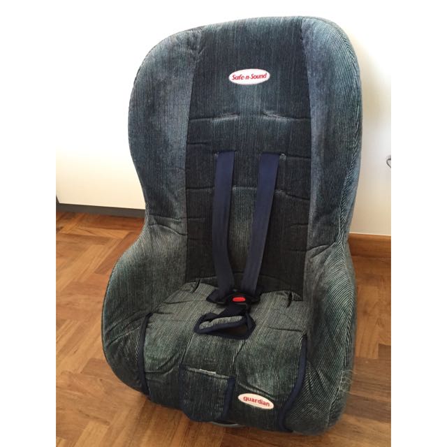 Britax Safe n Sound Guardian Convertible Car Seat