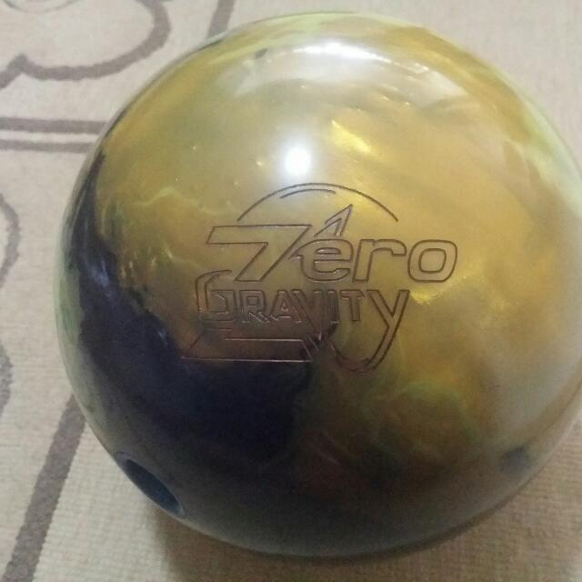 Storm Zero Gravity Gold Bowling Ball, Sports Equipment, Sports & Games