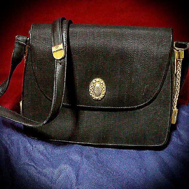Elegance hot sale sling bags