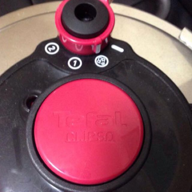 Regal Clipso Pressure Cooker, TV & Home Appliances, Kitchen Appliances