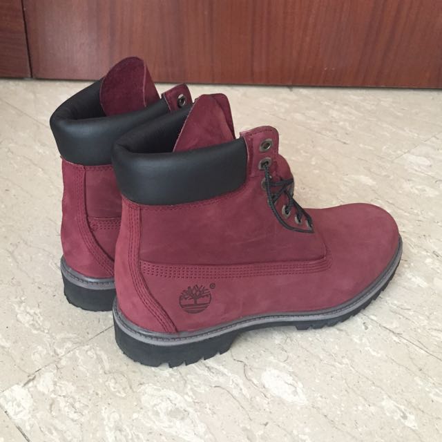 burgundy color timberlands